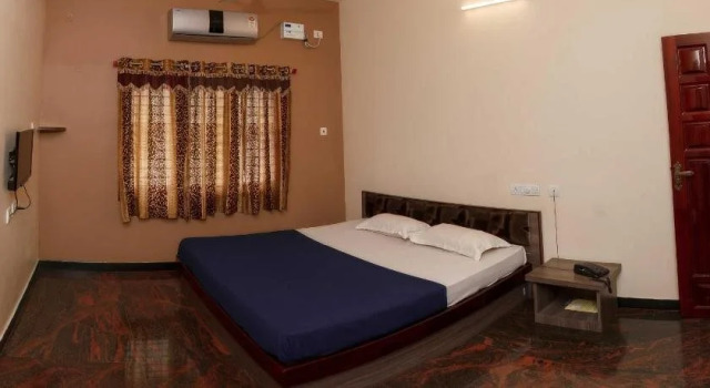 Hotel Sri Hayagriva, Забронировать Отель Недорогие отели штата Тамилнада, недорого