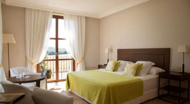 Полулюкс Deluxe Casa Anamaria Hotel