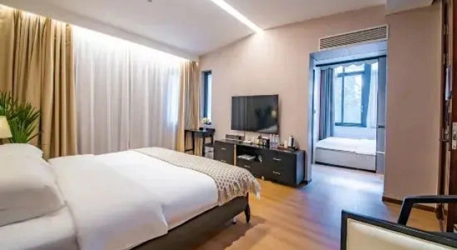 Семейный люкс с видом на реку Chongqing Jiayu Emperor Hotel