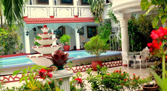 White Castle Resort & Hotel, Đặt Khu nghỉ dưỡng Khách sạn ở Calatagan bao gồm bữa sáng, Bữa sáng