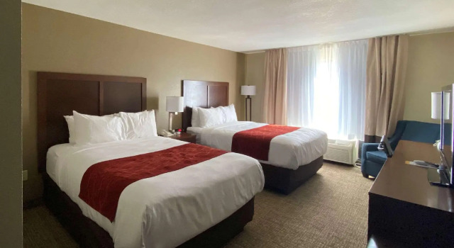 Четырёхместный номер Standard Comfort Inn & Suites Goodland