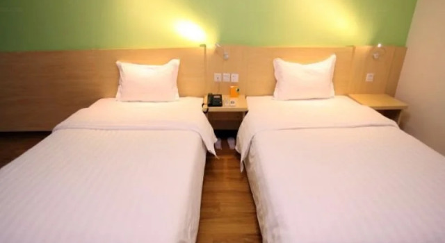 7 Days Inn Chengdu Fusenmei Jiaju Chuanshan Road Branch, Забронировать Отель Чэнхуа Лунцюанььи