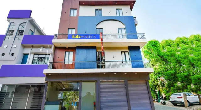 Fabhotel Globe Inn, Book Hotel Ludhiana Punjab