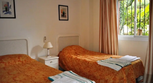 Apt Riviera de Sol, Buchen Sie Hotel Hotels in Riviera del Sol mit Parkplatz, Parkplätze