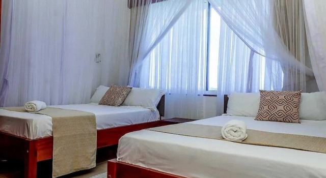 Номер Luxury с 2 комнатами рядом с пляжем Clalem Bay Condos by RevSerene