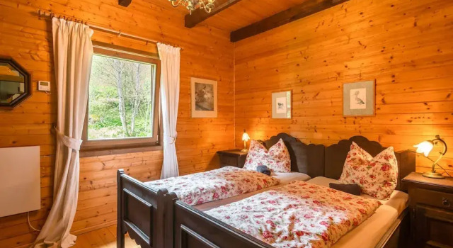 Шале с балконом Very Spacious, Detached Holiday Home in Carinthia near Skiing & Lakes