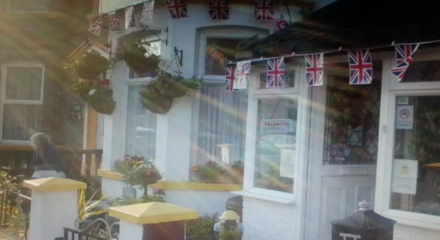 Sunnyside Hotel, Reservar Hotel Hotéis em The Broads com piscina, Piscina
