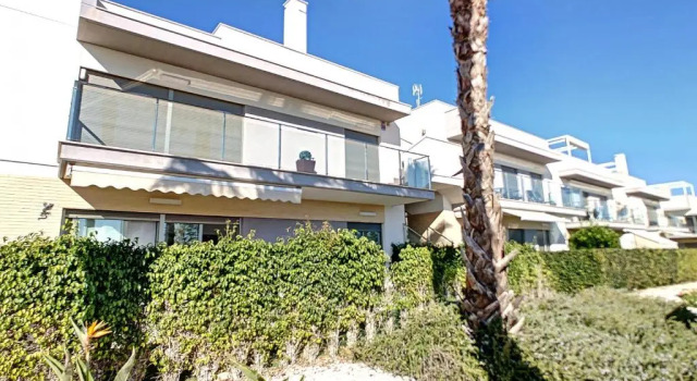 3077 Residencia AZAHAR GARDEN
