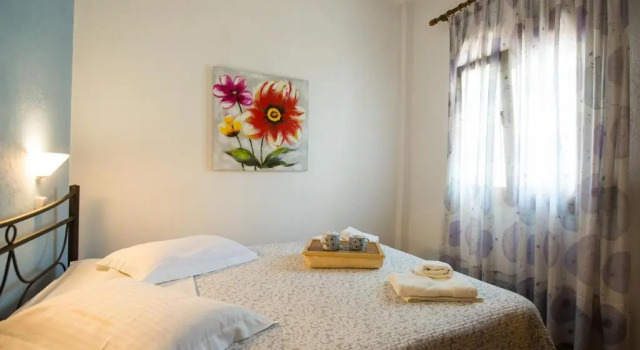 Апартаменты с видом на море Kamares House Apartments & Studios