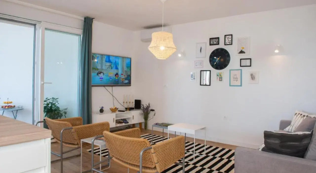 Apartment Skradinska 1, Prenota Appartamento Hotel a Croatian Islands con parcheggio, Parcheggio