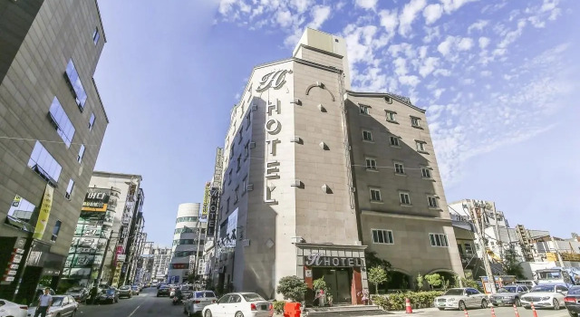 Camera Standard H Hotel Ulsan