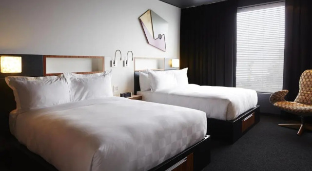 Четырёхместный номер Standard Hôtel Alt Montréal