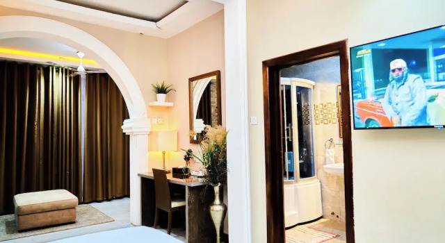 Grand Casamora, Prenota Hotel Hotel a Greater Accra con piscina, Piscina
