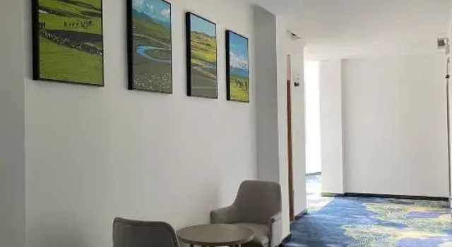 Xiahe Xueduo Homestay, Book Hotel Hoteller i Xiahe med parkering, Parkering