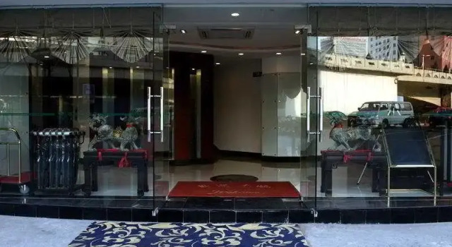 GreenTree Inn Shimen 2 Road, Varaa Hotelli Jing'an 