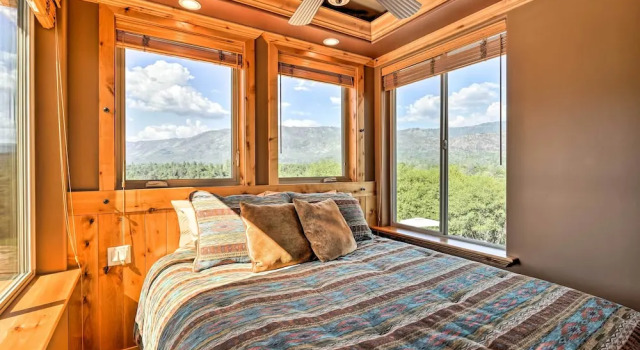 28 Mi to Yosemite: Lovely Mtn Cottage w/ Deck!, Забронировать Дом для отпуска Коттеджи Корсголд, Коттедж