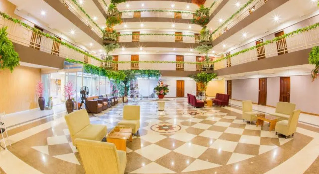 Номер Standard Three Seasons Bangkok