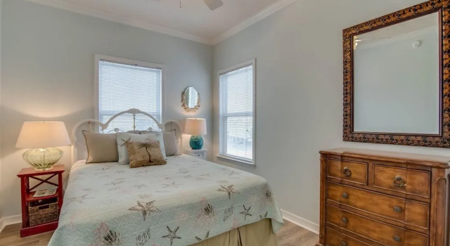 Spinnaker Pointe Unit 4B, Boek Appartement Hotels in Alabama met parkeren, Parkeren