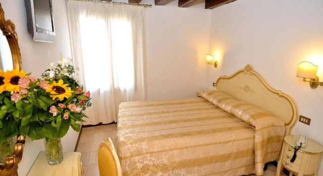 Одноместный номер Hotel Orion