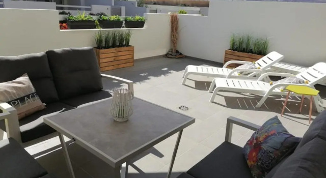 Апартаменты Okeanos comfortable 2 bedrooms LT2-BA