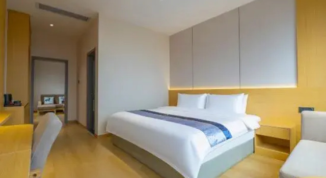 Люкс Home Inn's Aifeel Hotel (Changsha Yongwang Dream City Leifeng Avenue Branch)