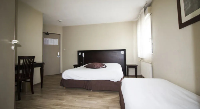 L'Ambiance Patio Hotel, Забронировать Отель Лима Божоле