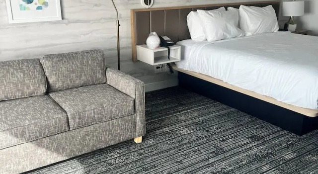 Люкс Deluxe TownePlace Suites by Marriott Cincinnati Oakley