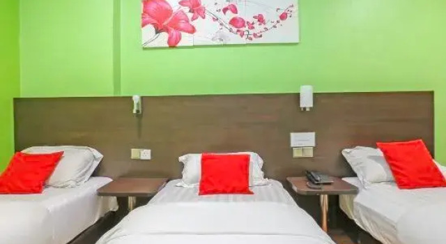 Трёхместный номер Standard OYO 90099 G Home Hotel, Kota Bharu, Kelantan