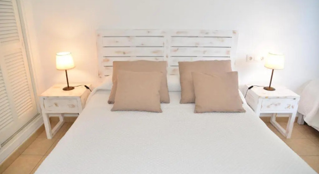 Apartamentos CostaMar 1; Apartamento nº11, Book Apartment Es Pujols Formentera