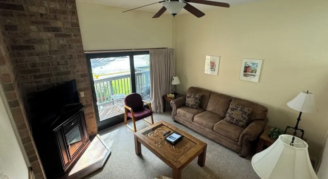 Номер Standard c 1 комнатой с балконом Shadow Mountain Lodge