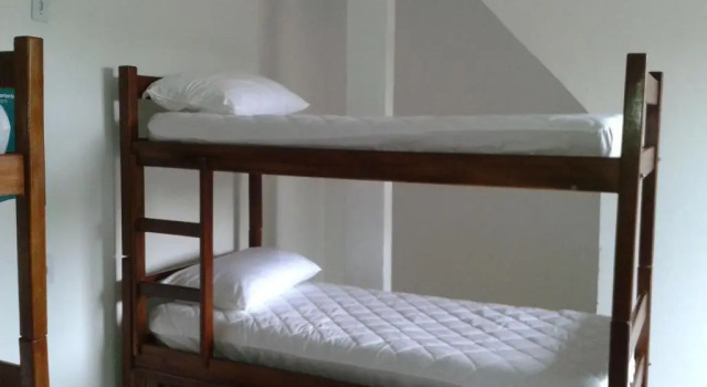 Кровать в общем номере Che Lagarto Hostel Itacaré
