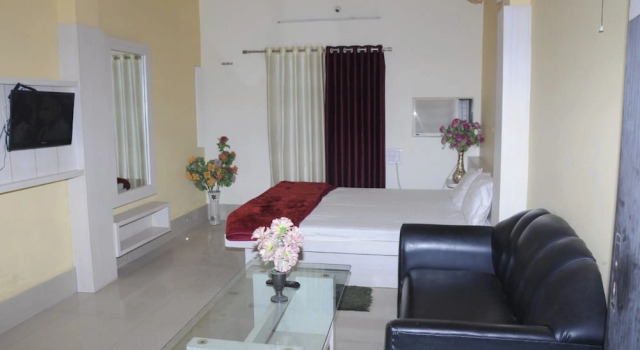 hotel New Maurya royal, Book Hotel Dehri Bihar