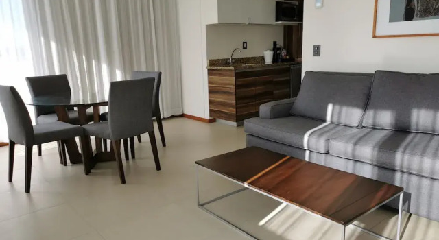 Двухместный люкс с видом на город Holiday Inn Express Puerto Vallarta by IHG