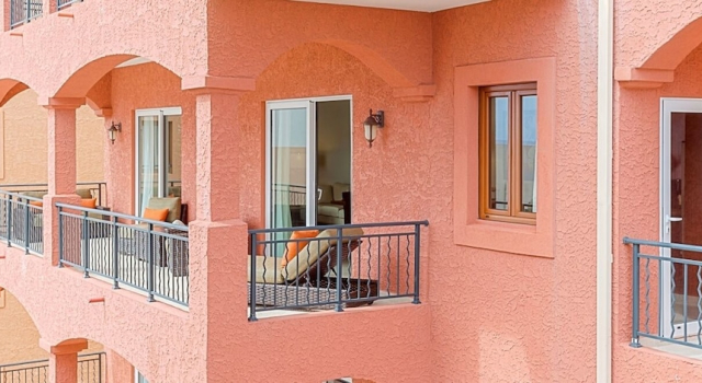 Condo Corfu, Buchen Sie Ferienwohnung Hotels in Maho mit Parkplatz, Parkplätze