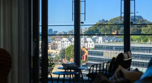 Spacious 3BR in Barangaroo | Free Parking | CBD, Забронировать Отель Отели Сиднея 3 звезды, рядом с The Rocks Markets, 3*
