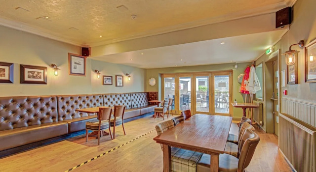 The Kinloch Arms Hotel, Забронировать Отель Карнусти Ангус