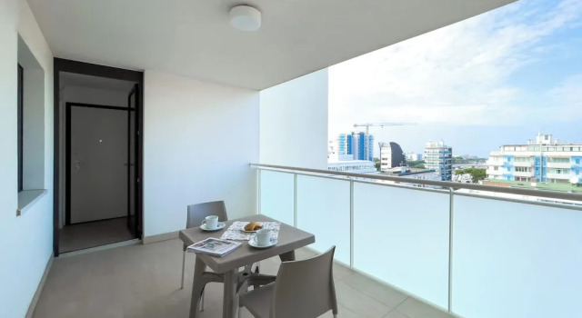 Апартаменты с 2 комнатами с балконом Elegant Retreat in Lignano