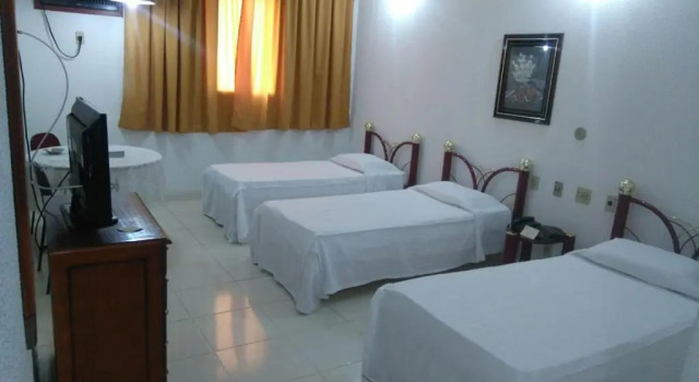 Трёхместный номер Standard Obeid Plaza Hotel