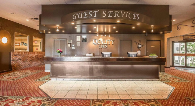 Quality Inn & Conference Centre, Book Hotel Red Deer Central Alberta