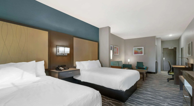 Четырёхместный люкс Best Western Plus Ruston Hotel