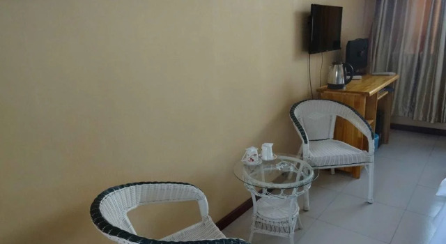 Dongsheng Guest House, Book Guesthouse Hulunbuir Inner Mongolia