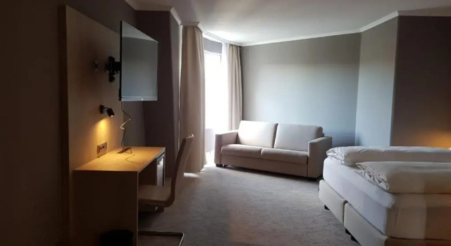 Полулюкс AWA Hotel