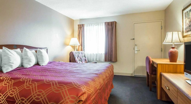 Standard- værelse Econo Lodge East