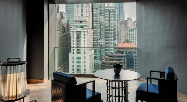 Двухместный номер Premium с балконом и с видом на город Hyatt Centric City Centre Kuala Lumpur