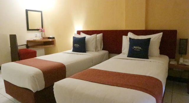 Deluxe Twin room Hotel Marlin Pekalongan by Dafam Hotels