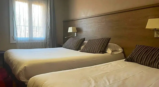 Трёхместный номер Comfort Hotel du Moulin de la Pioline La Table à Fromages