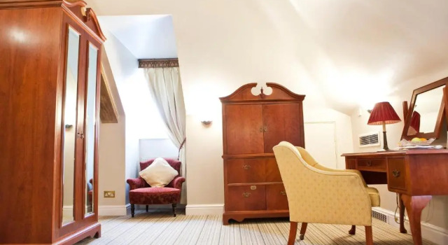 Полулюкс Executive Marygreen Manor