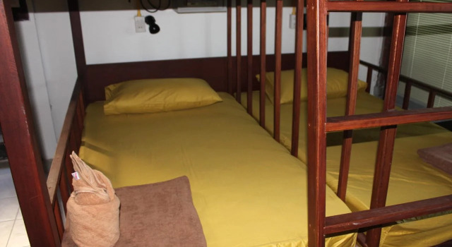 The Ship Hostel, Забронировать Хостел Отели Ко-Пханган с парковкой, рядом с Хад Юань, Парковка