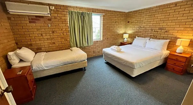 Семейный номер Superior Paramount Motel