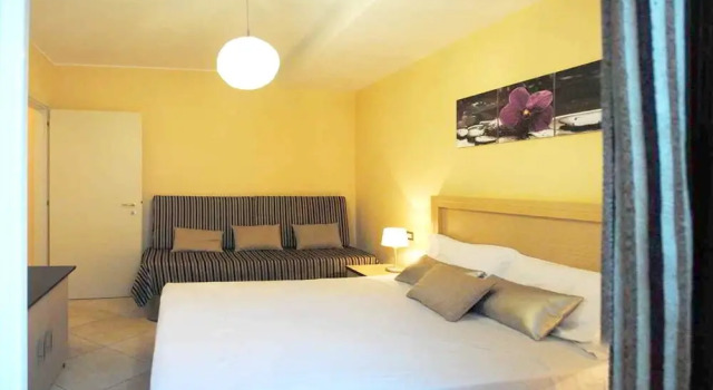 Apartment With 2 Bedrooms in Montelabbate, With Wonderful sea View, Pool Access, Enclosed Garden - 13 km From the Beach, Rezervovat Apartmán Hotely v Montelabbate s parkováním, Parkování